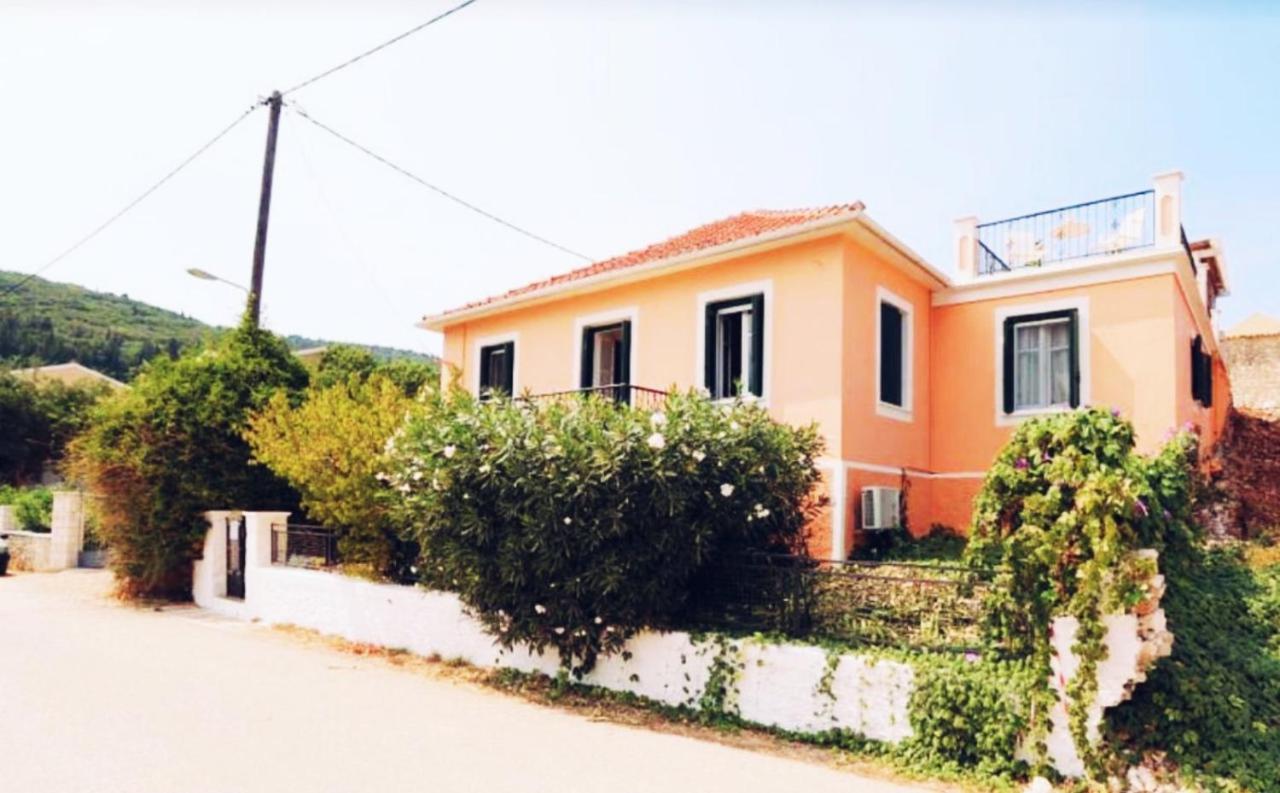 Villa Ireni Waterfont Fiskardo Exterior foto